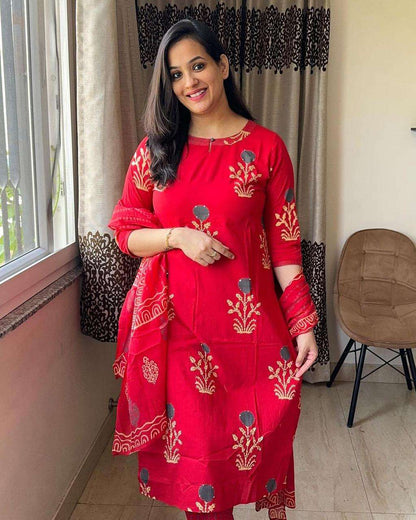 Pure Fine Cotton Fabric Kurti With Pant And Dupatta