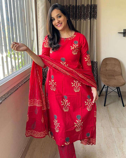 Pure Fine Cotton Fabric Kurti With Pant And Dupatta