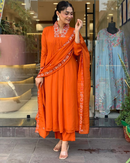 Beautiful Cotton Fabric Kurti Pant With Malmal Dupatta(Orange)