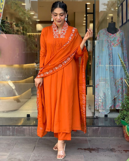 Beautiful Cotton Fabric Kurti Pant With Malmal Dupatta(Orange)