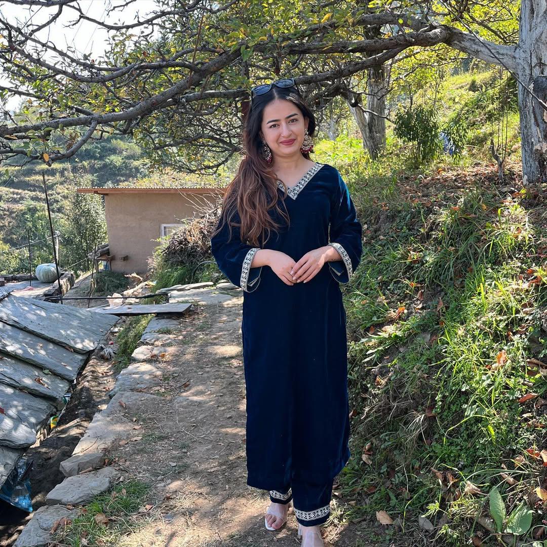 Navy Blue Velvet Lotus Co-Ord